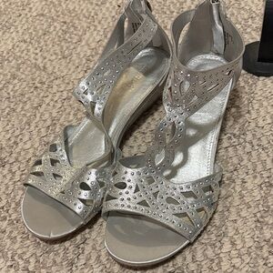 Maripe Silver Cut-Out Sandals